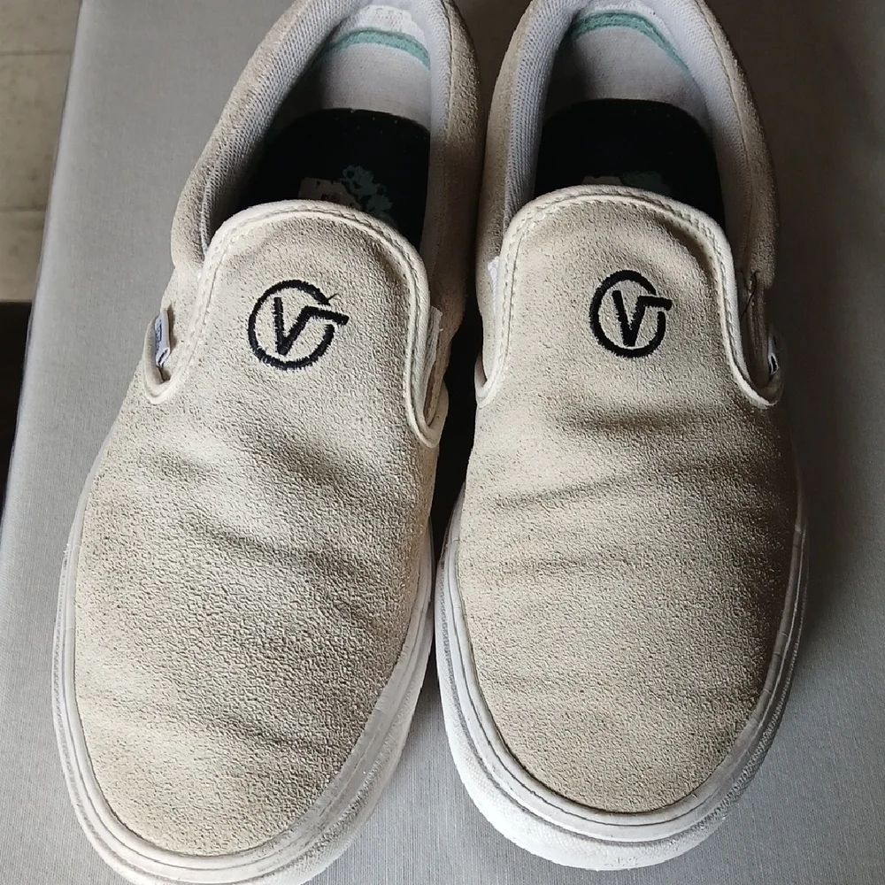 Vans Slip-On Suede Sneakers in Cream with Black Embroidered Logo - Picture 3 of 8